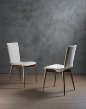 Bild in den Galerie-Viewer laden,Pacini E Cappellini Simplicity Ambra Chair