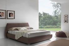 Bild in den Galerie-Viewer laden,Giessegi Sogno Bed with Eco-Leather
