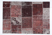 Bild in den Galerie-Viewer laden,Adriani Rossi Square Pattern Classic Mood Rug