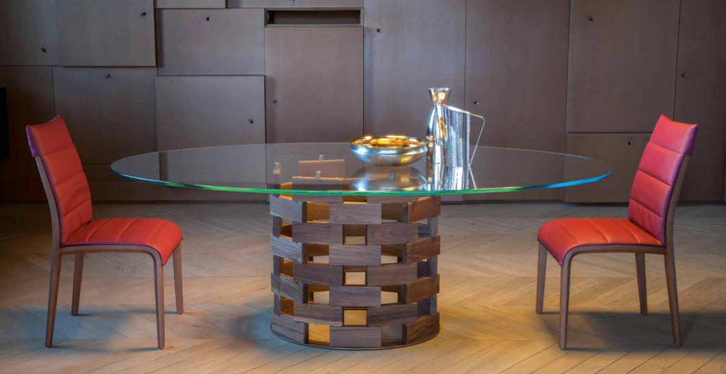 Tonin Colosseo With Rounded Wooden Table
