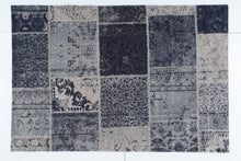 Load image into Gallery viewer, Adriani Rossi Square Pattern Classic Mood Rug

