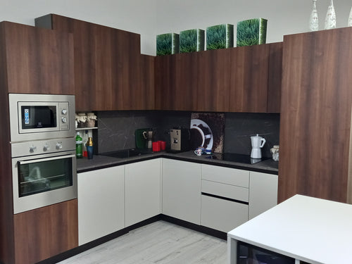 Kitchen With Siemens Appliances