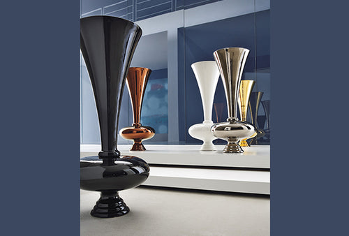 Tromba Vase Available in Black