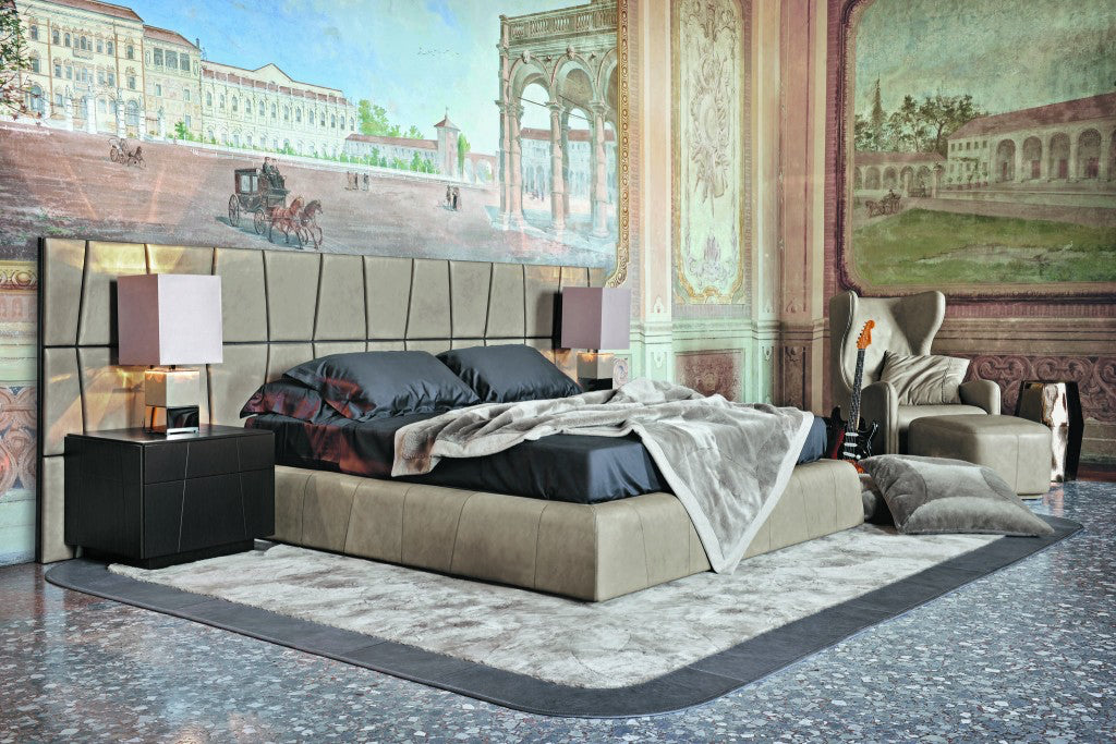 Smania Colorado Bed with Geometrical Decoration